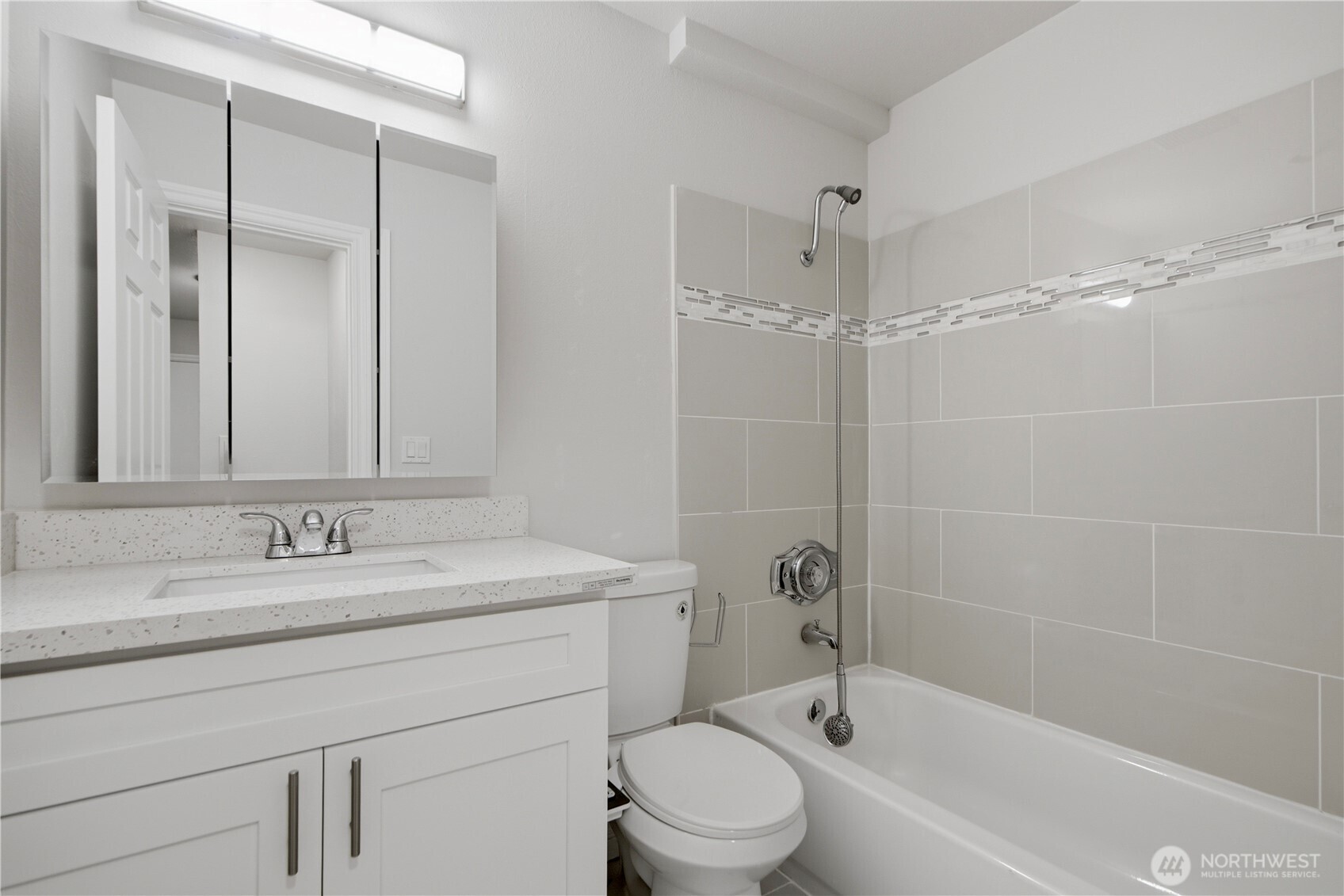 321 Bellevue Way SE Unit: 203