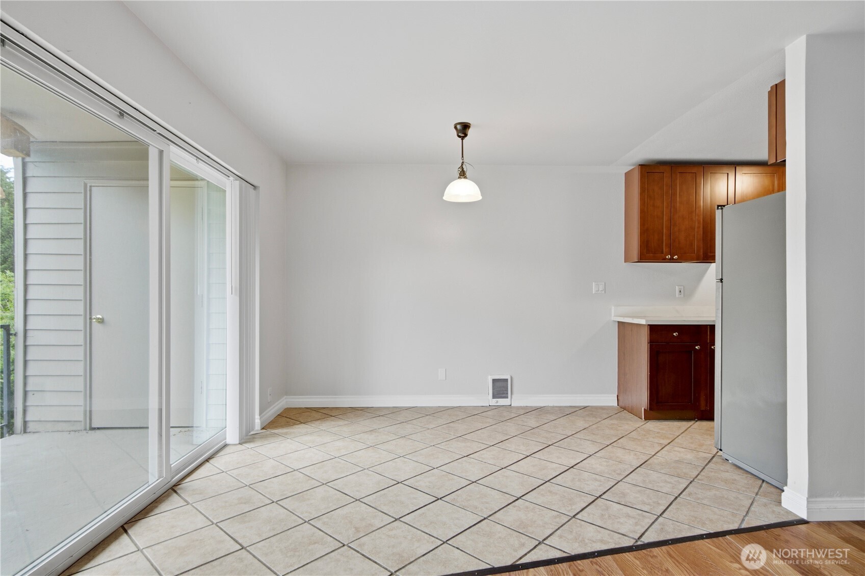 321 Bellevue Way SE Unit: 203