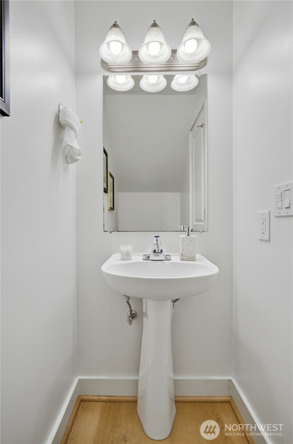 15829 NE Leary Way Unit: A-104