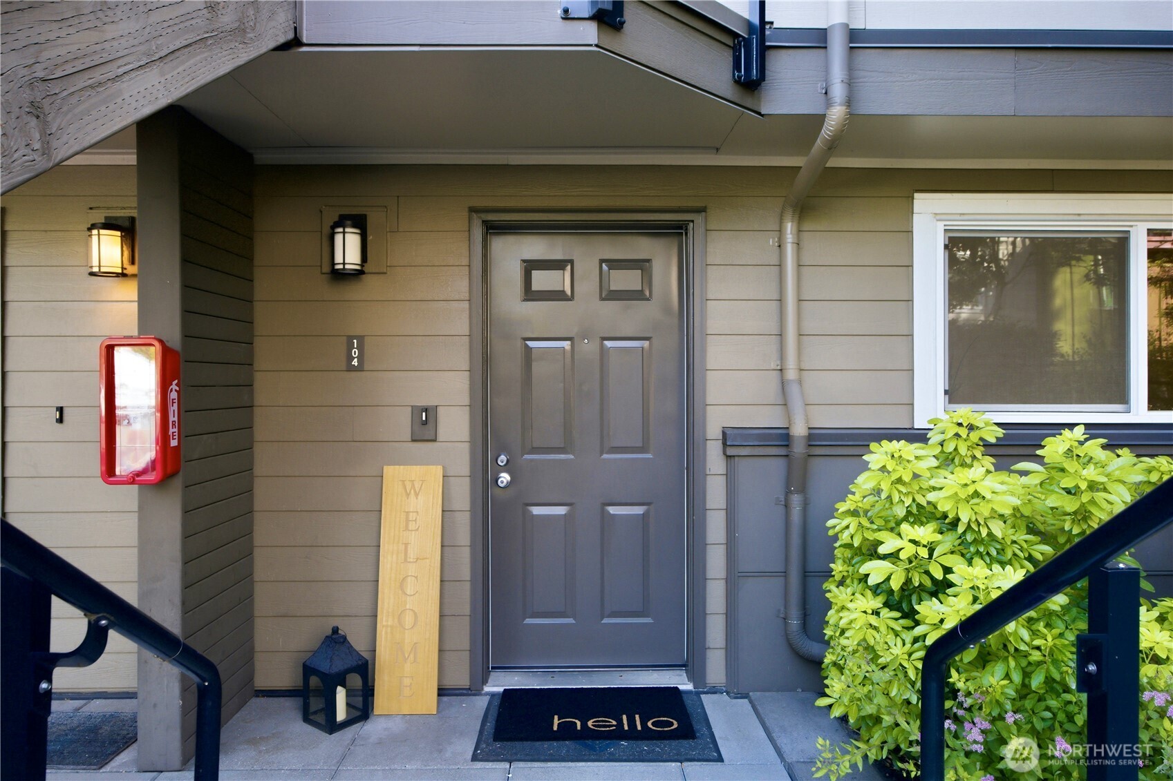 15829 NE Leary Way Unit: A-104