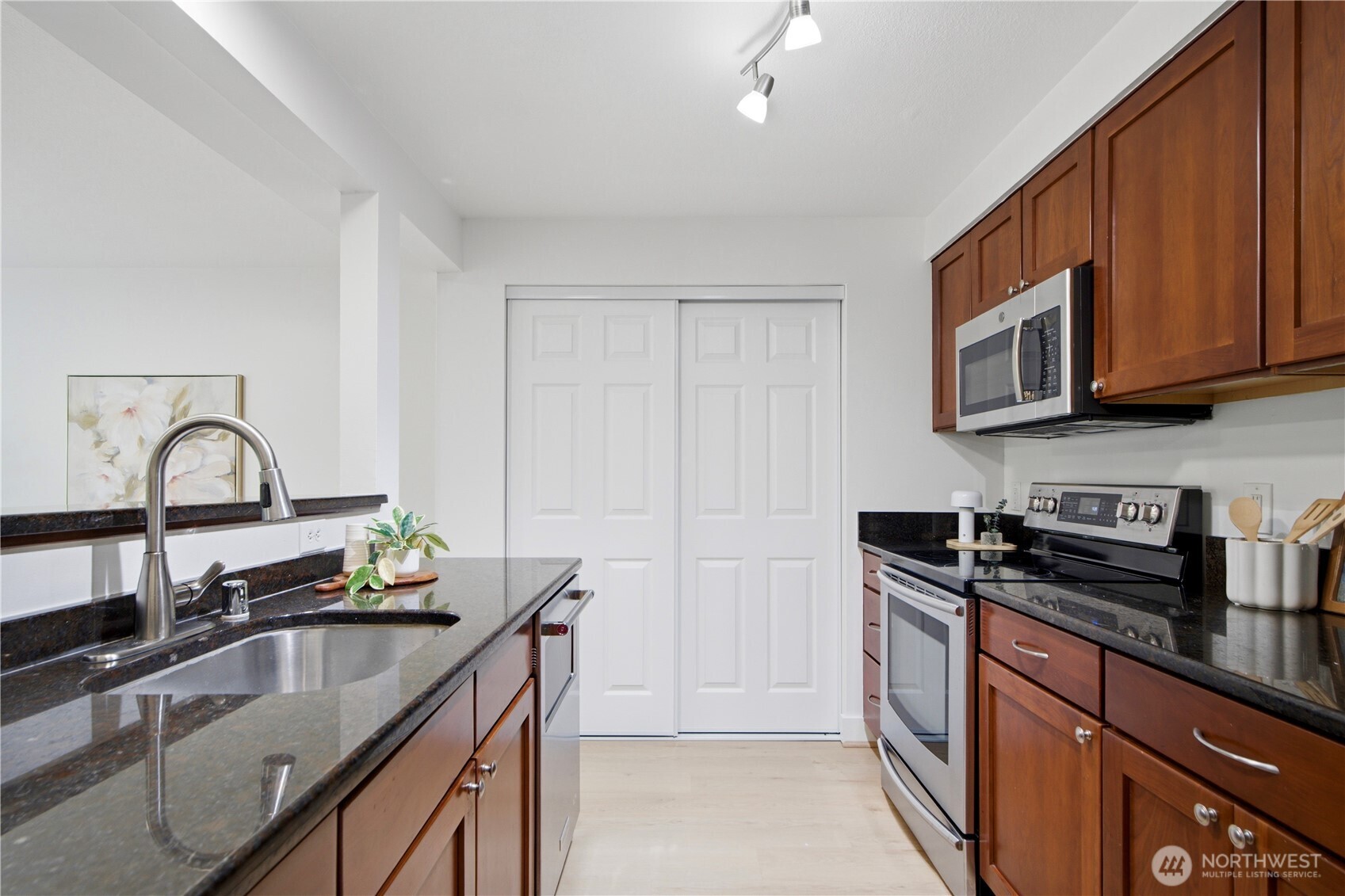 15829 NE Leary Way Unit: A-104