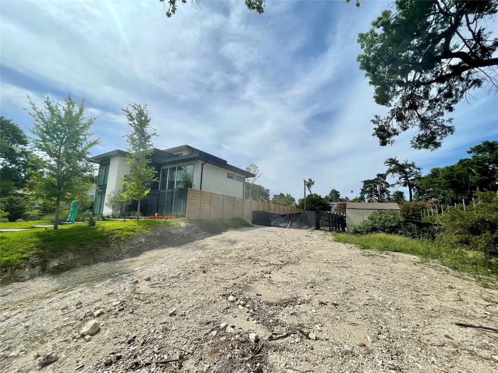 419 W Colorado Boulevard