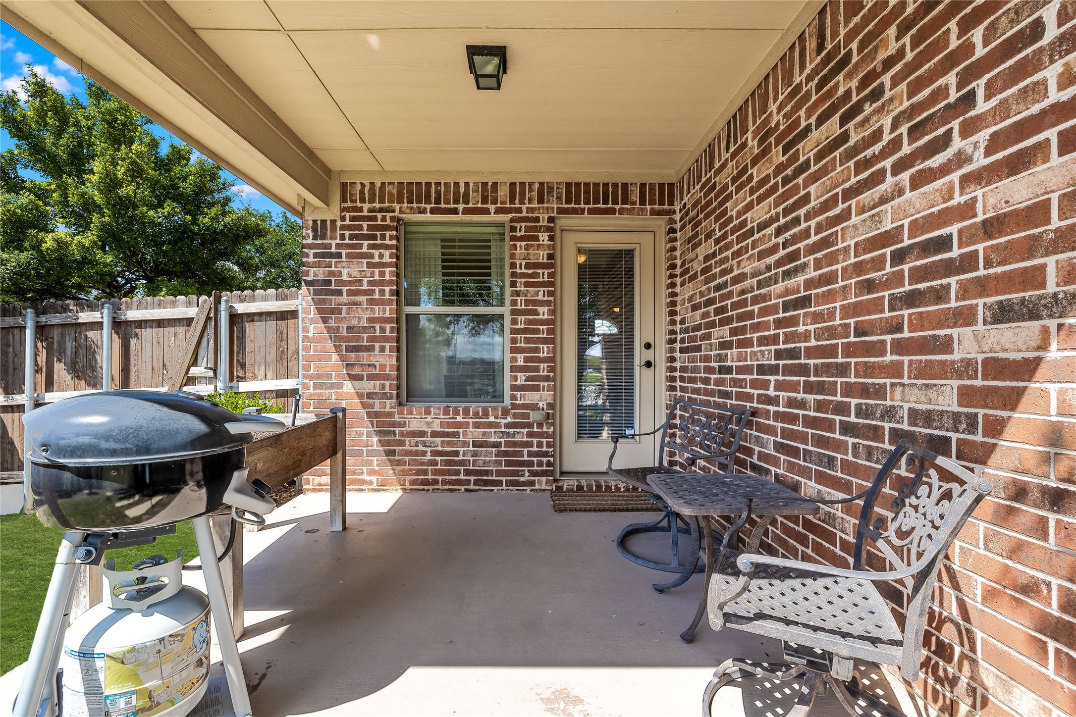 12400 Woods Edge Trail