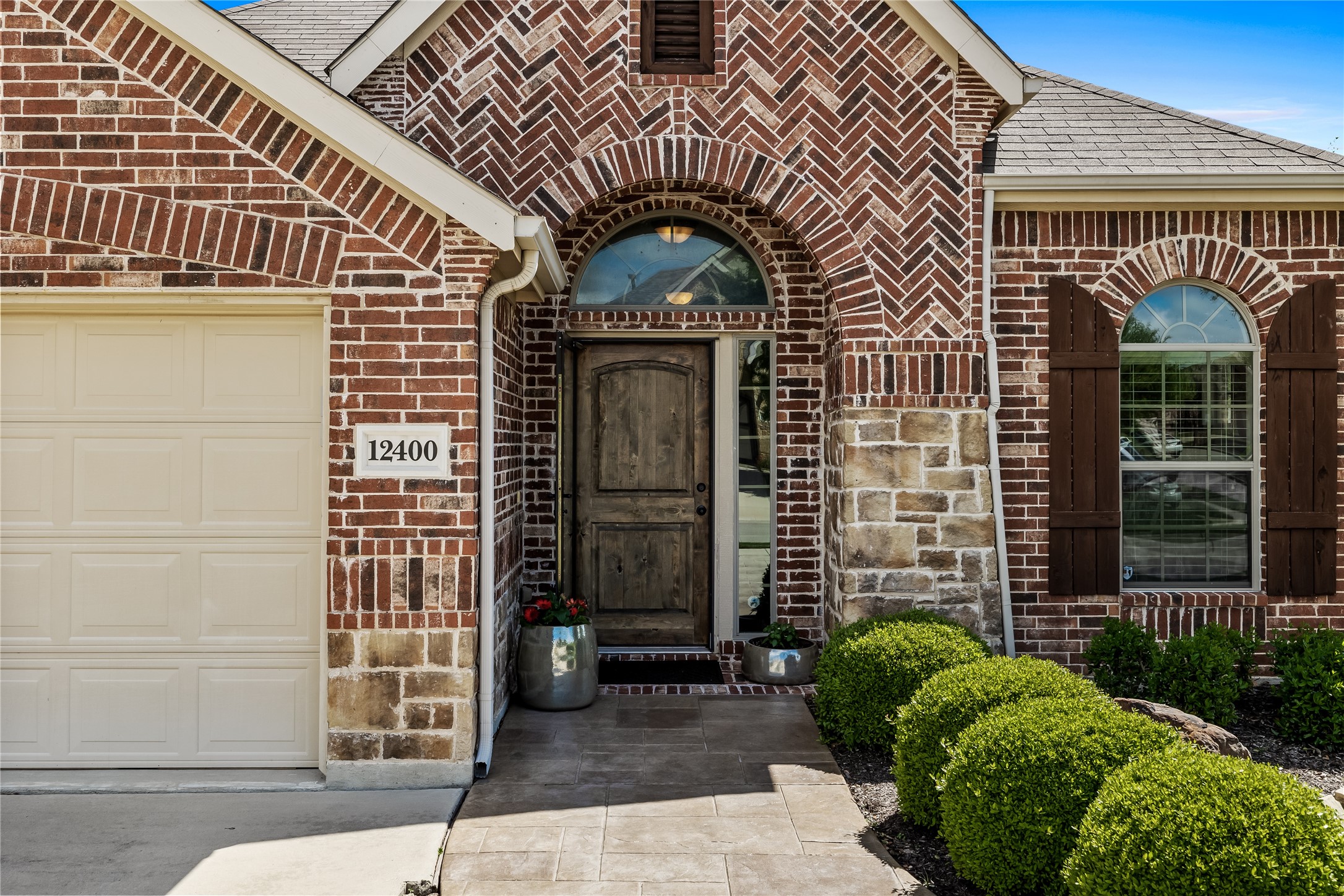 12400 Woods Edge Trail