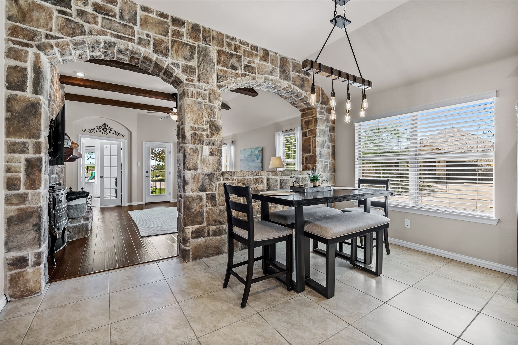 12400 Woods Edge Trail