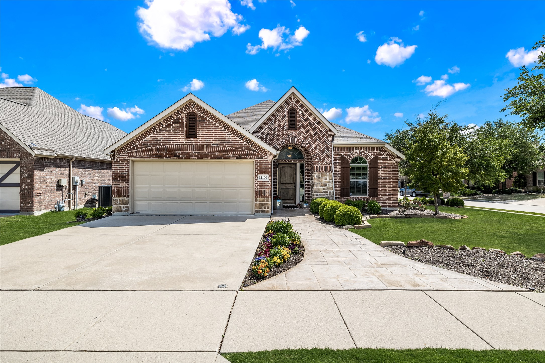 12400 Woods Edge Trail