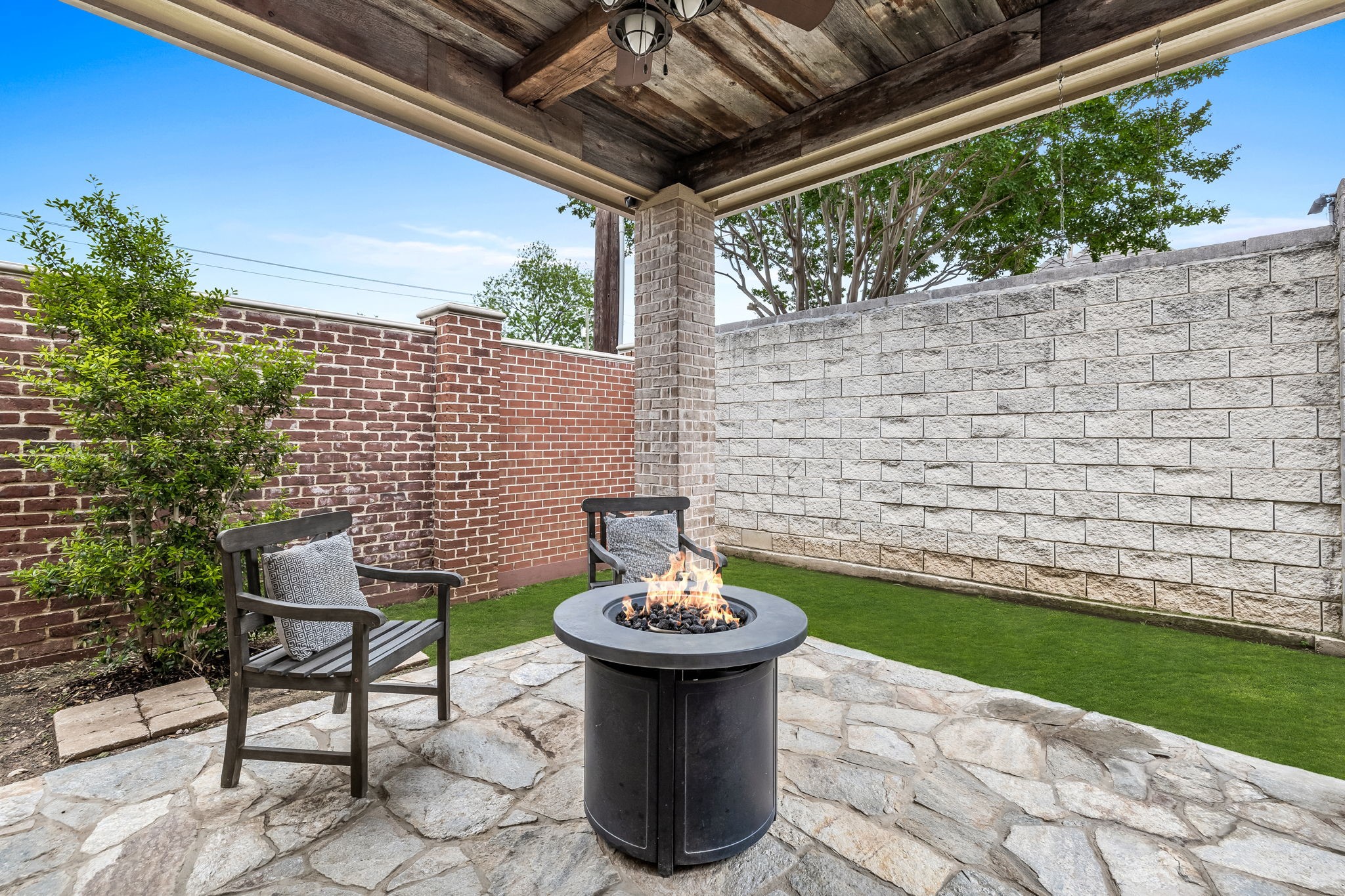 9130 Cochran Bluff Lane
