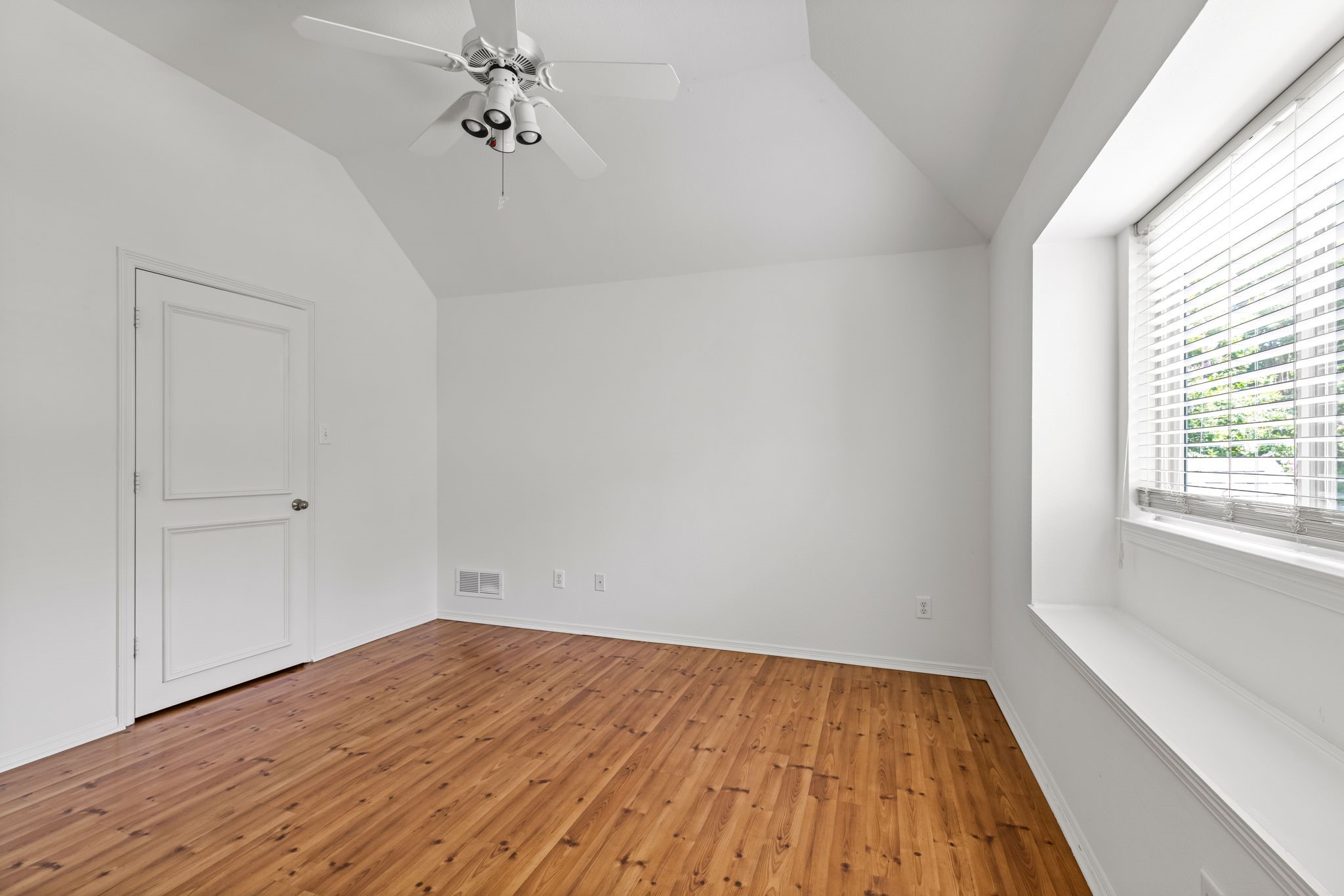 5001 Hudson Drive