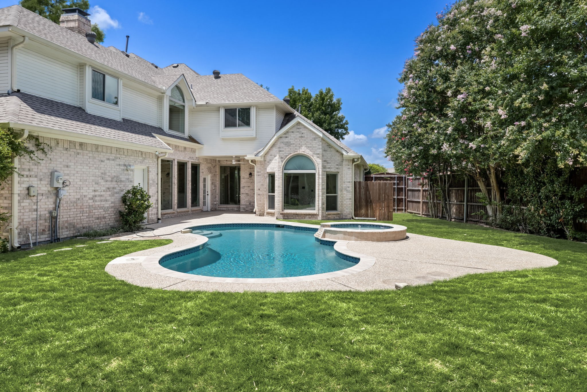 5001 Hudson Drive