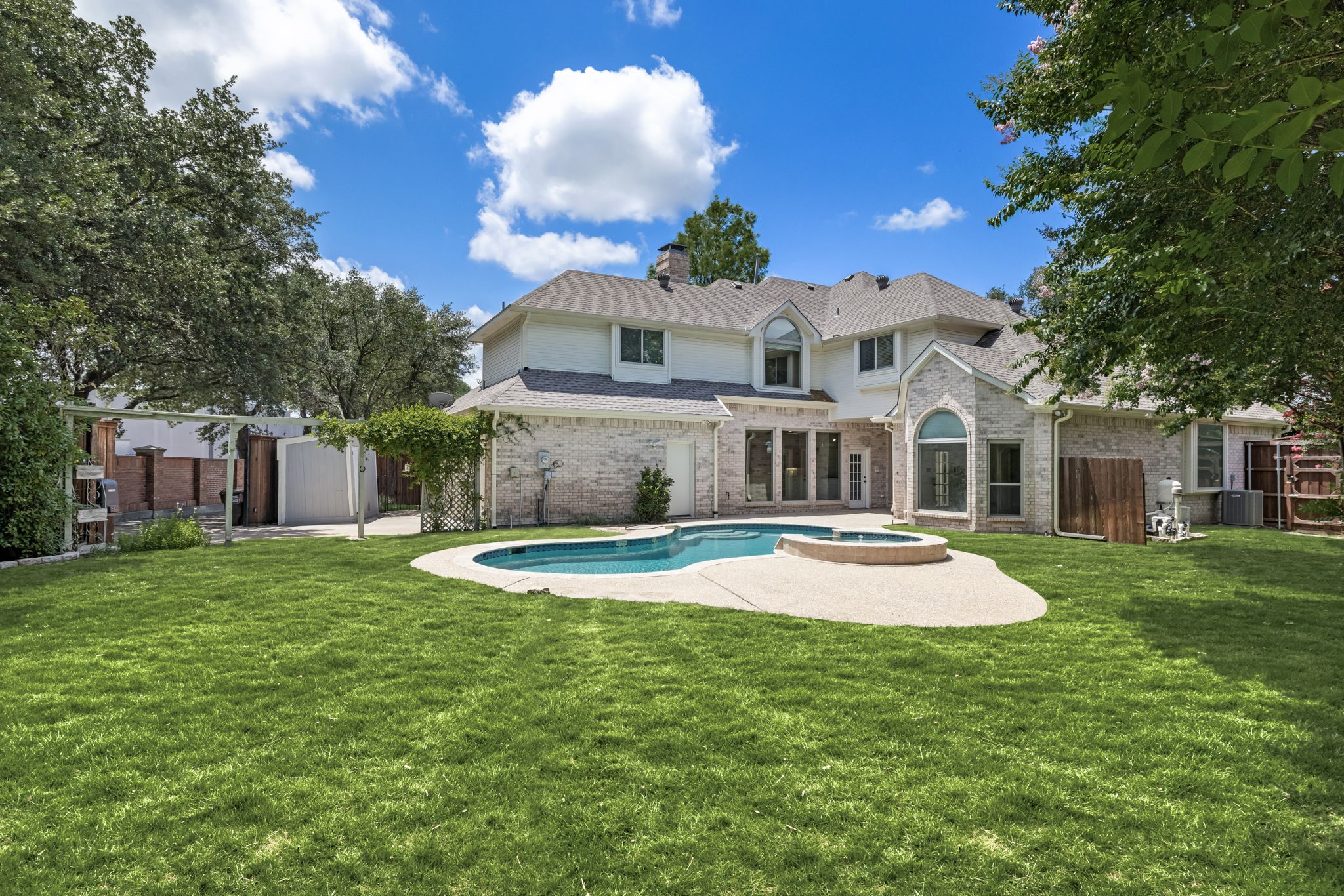 5001 Hudson Drive