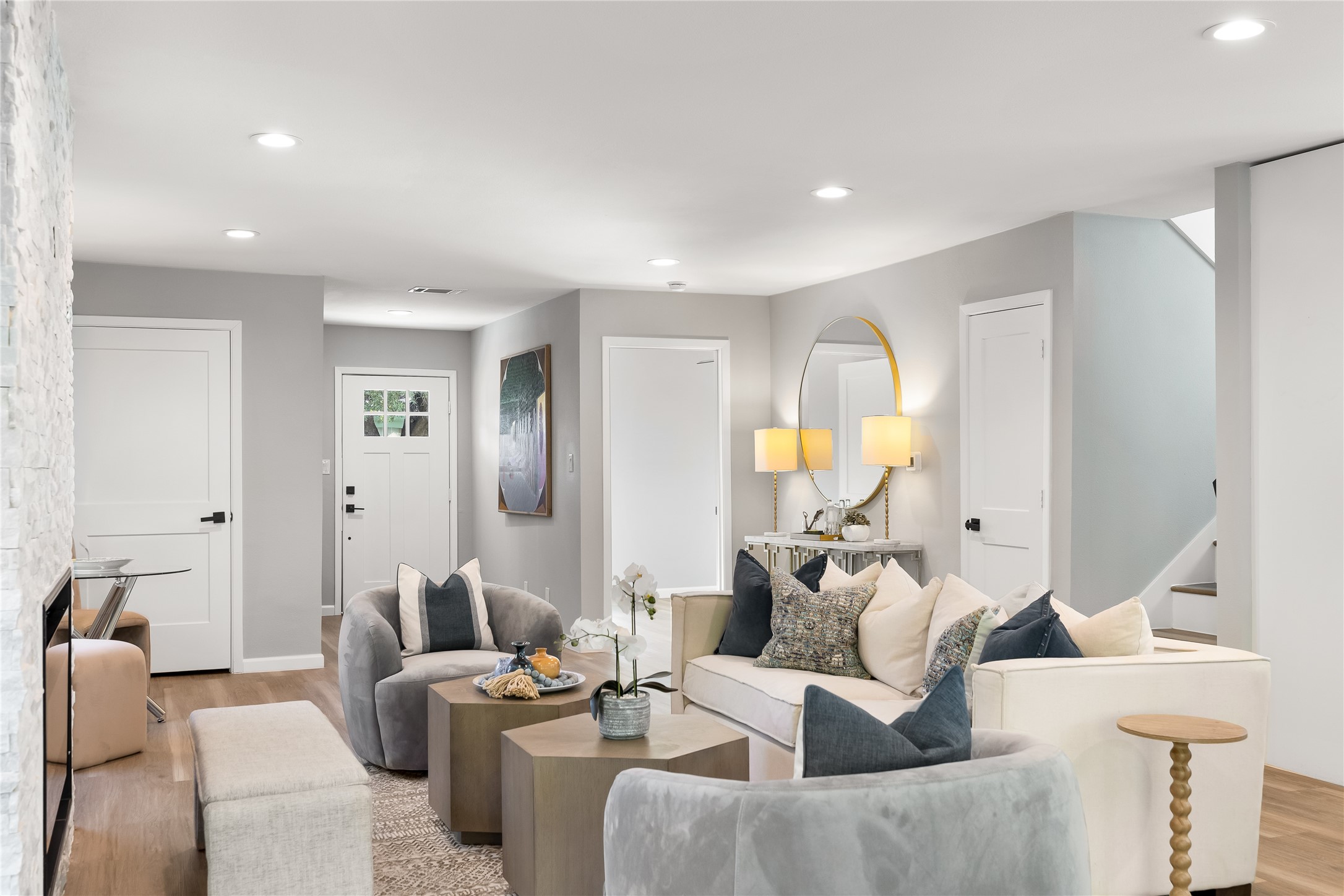 2728 Livingston Avenue