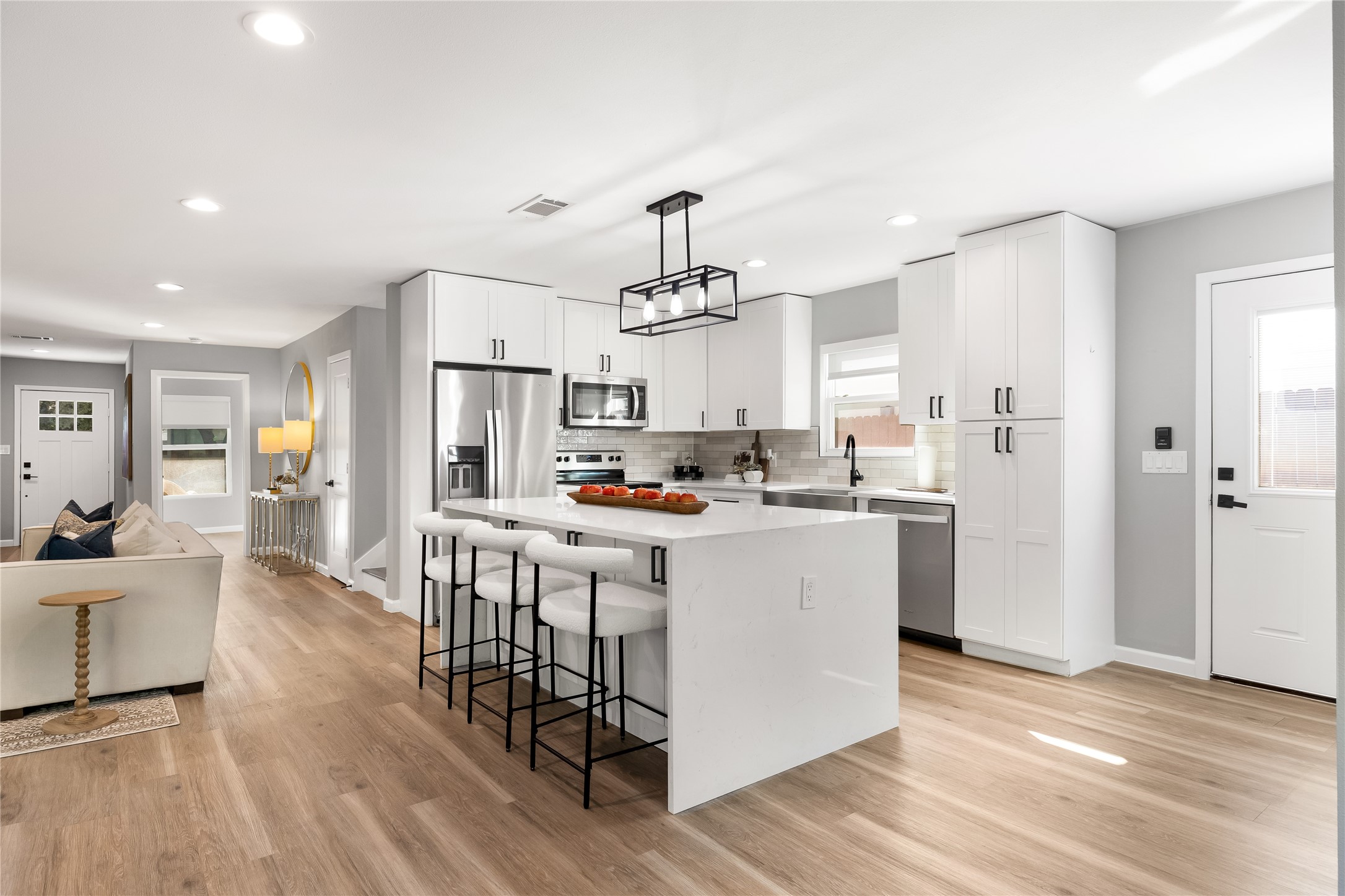 2728 Livingston Avenue