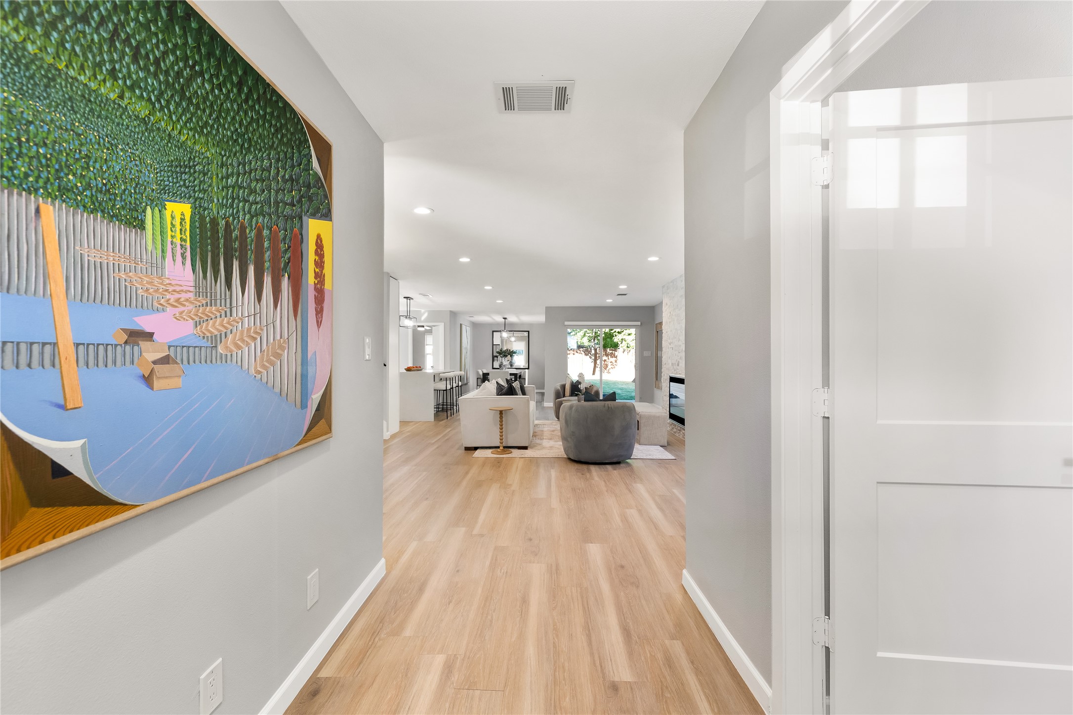 2728 Livingston Avenue