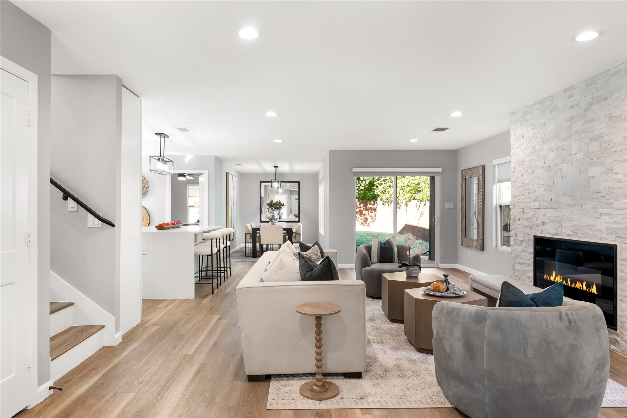 2728 Livingston Avenue