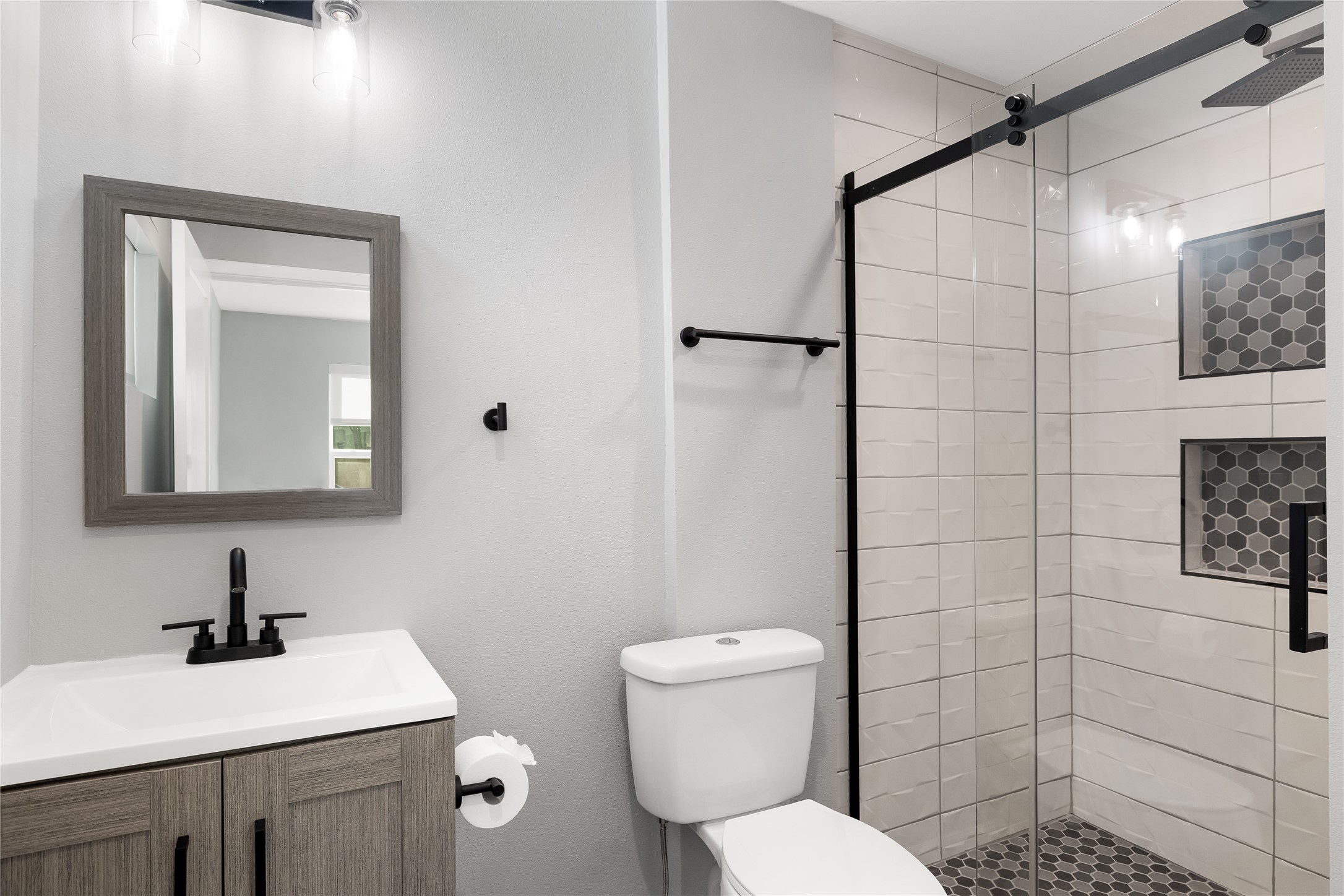 2728 Livingston Avenue