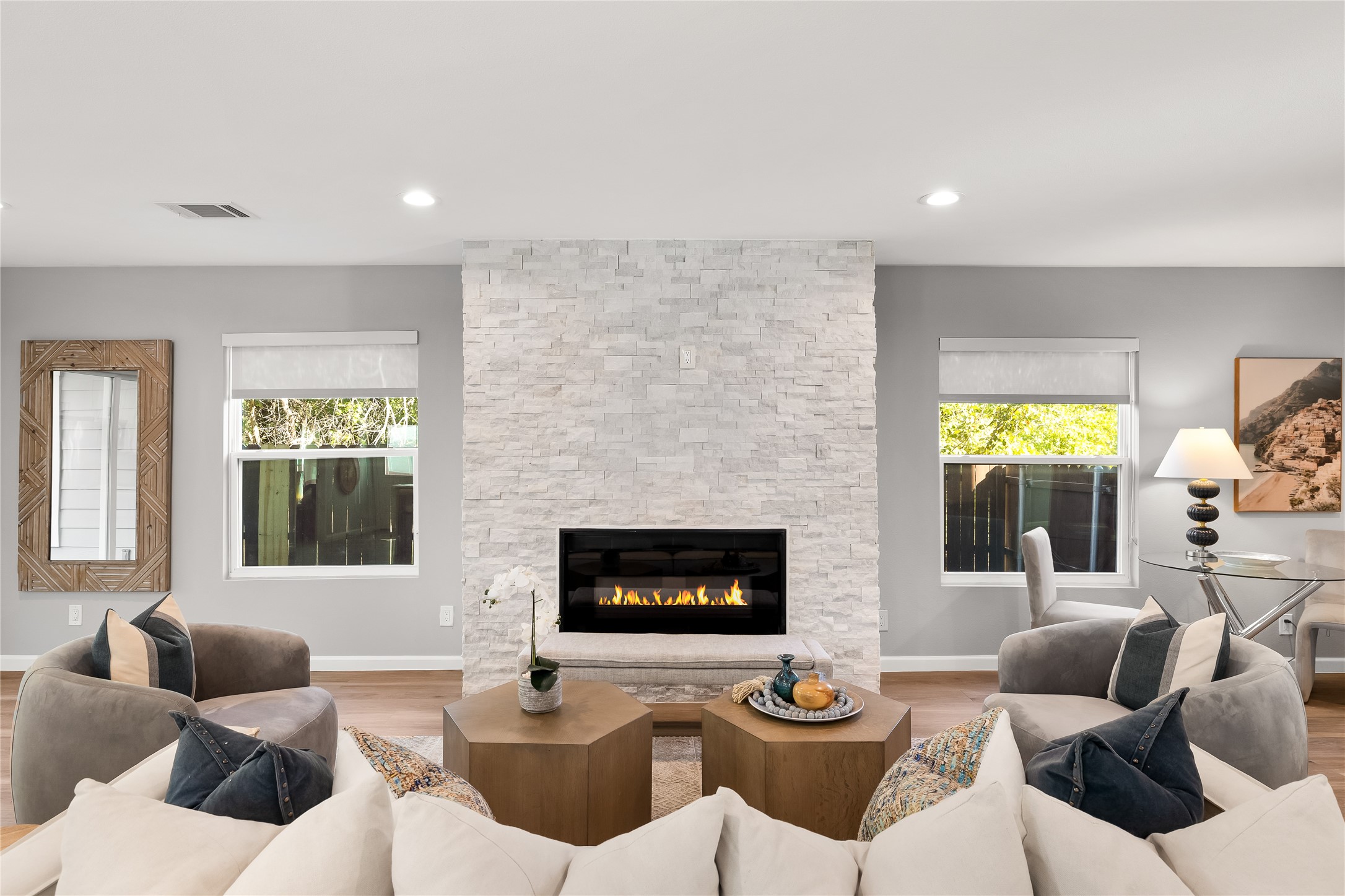 2728 Livingston Avenue