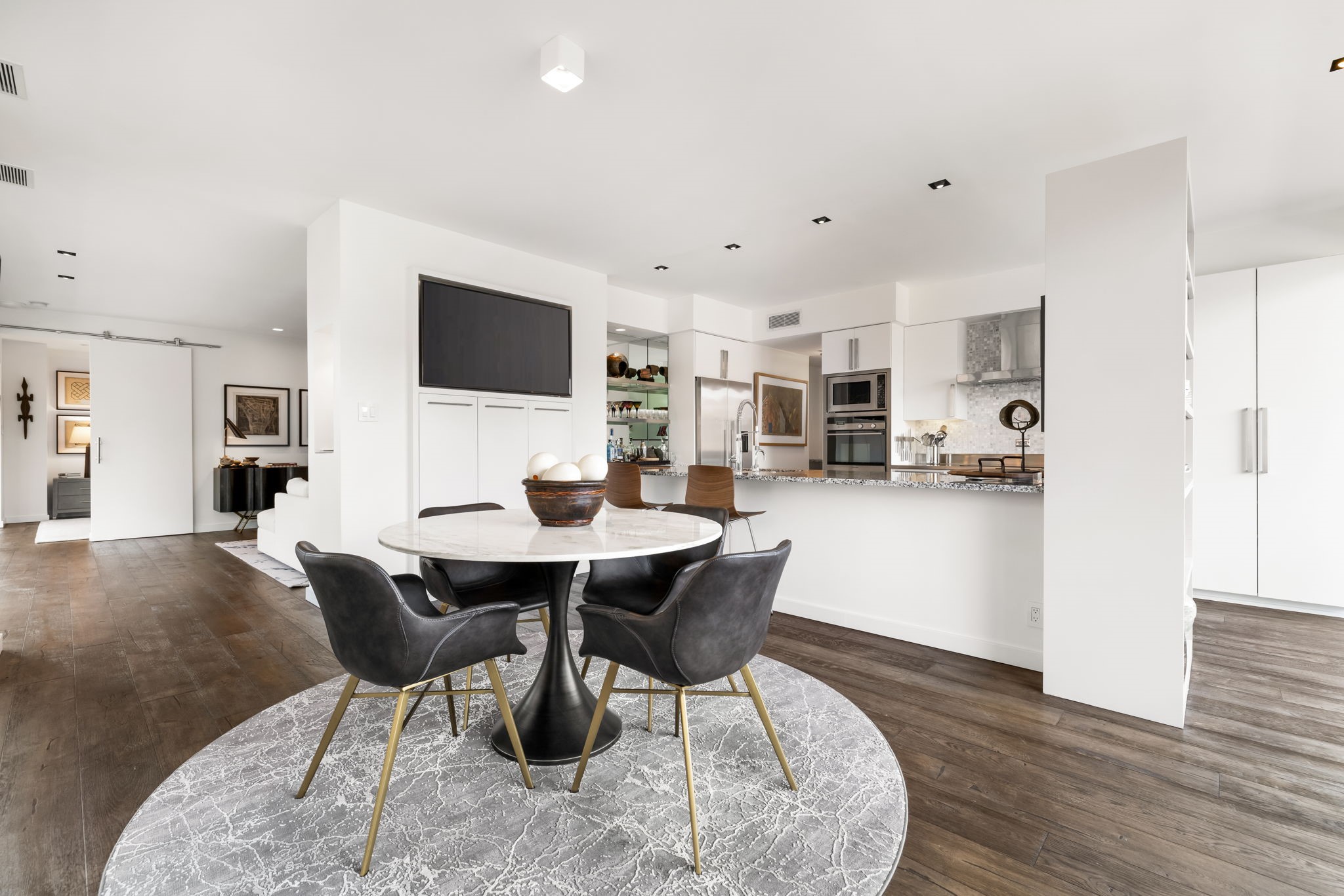 3601 Turtle Creek Boulevard 301