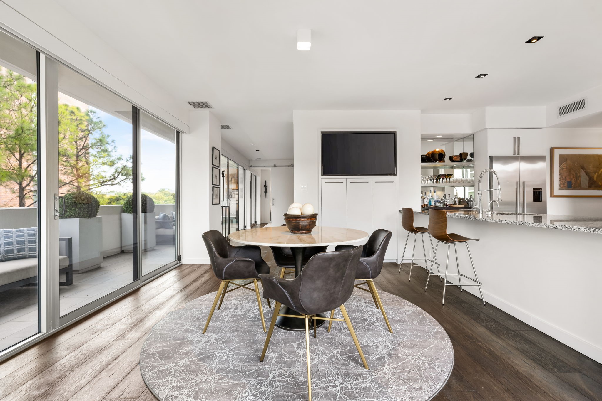 3601 Turtle Creek Boulevard 301