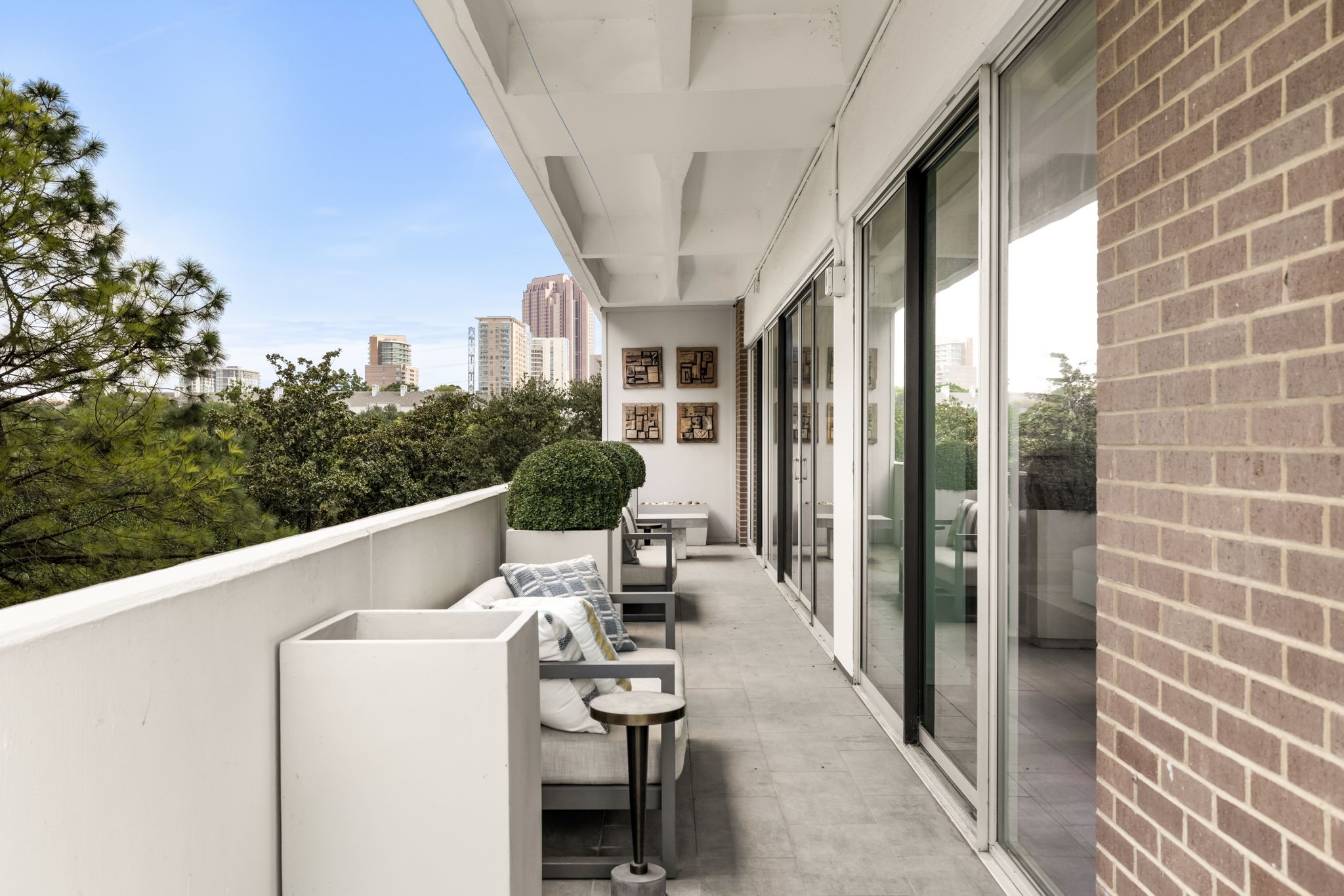 3601 Turtle Creek Boulevard 301