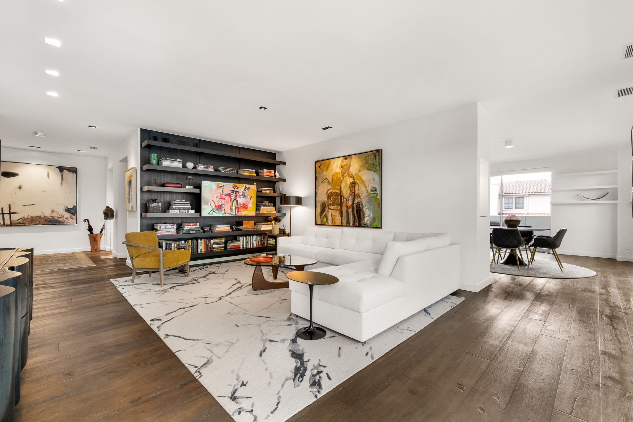 3601 Turtle Creek Boulevard 301