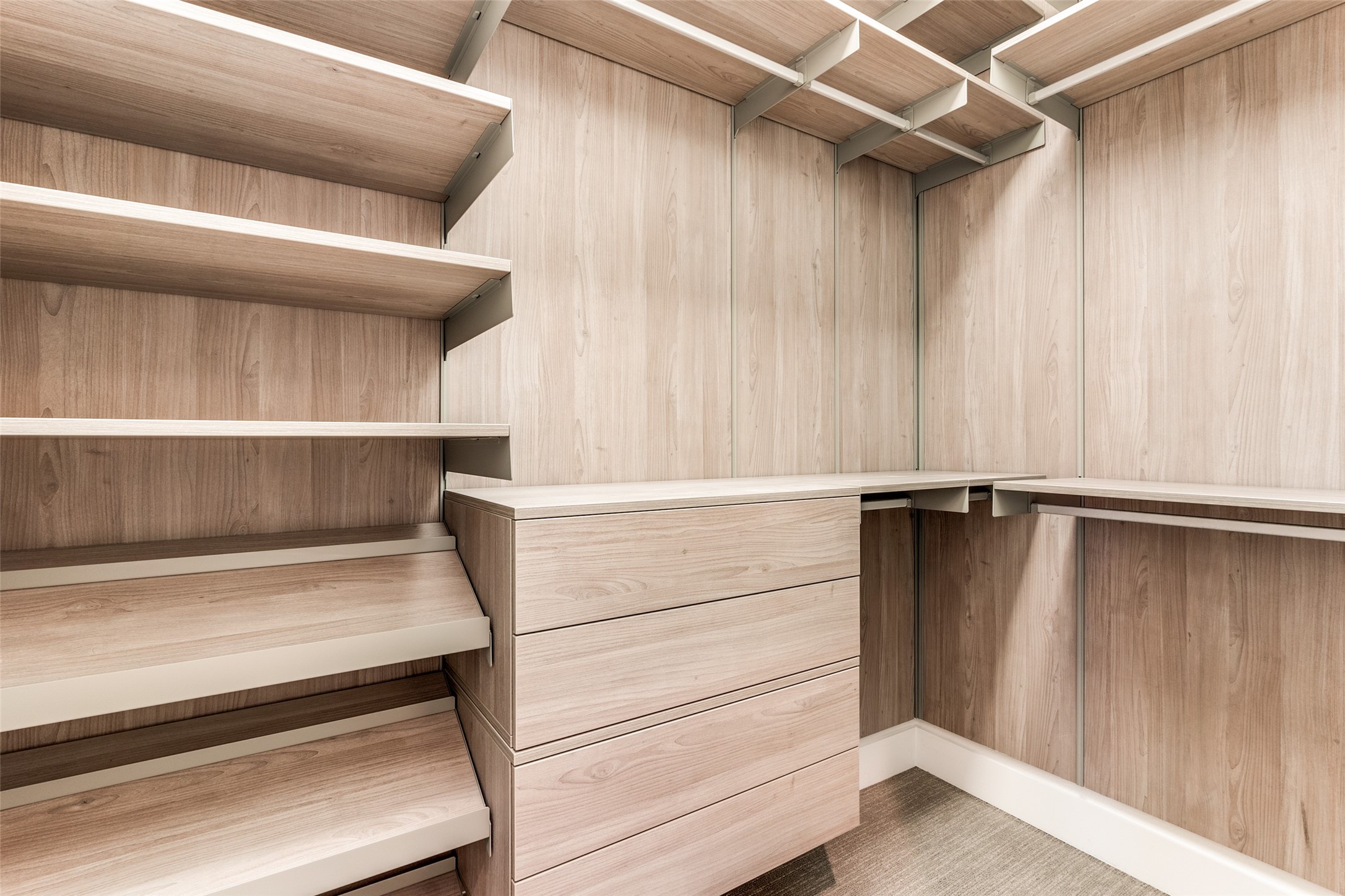 1320 Palm Springs Lane