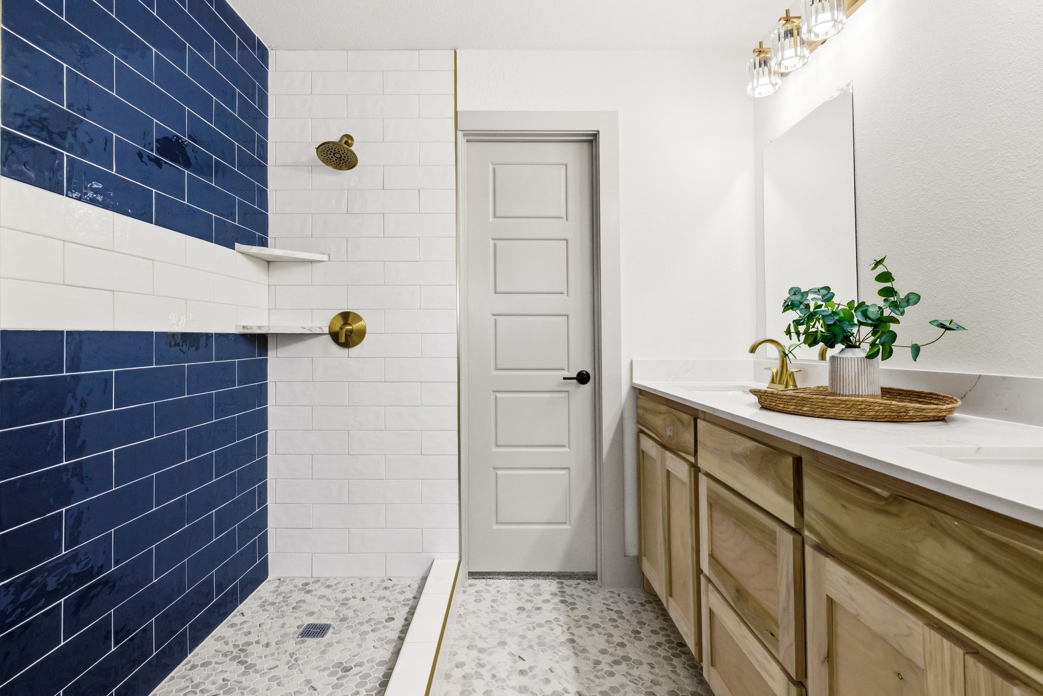 10060 San Lorenzo Drive