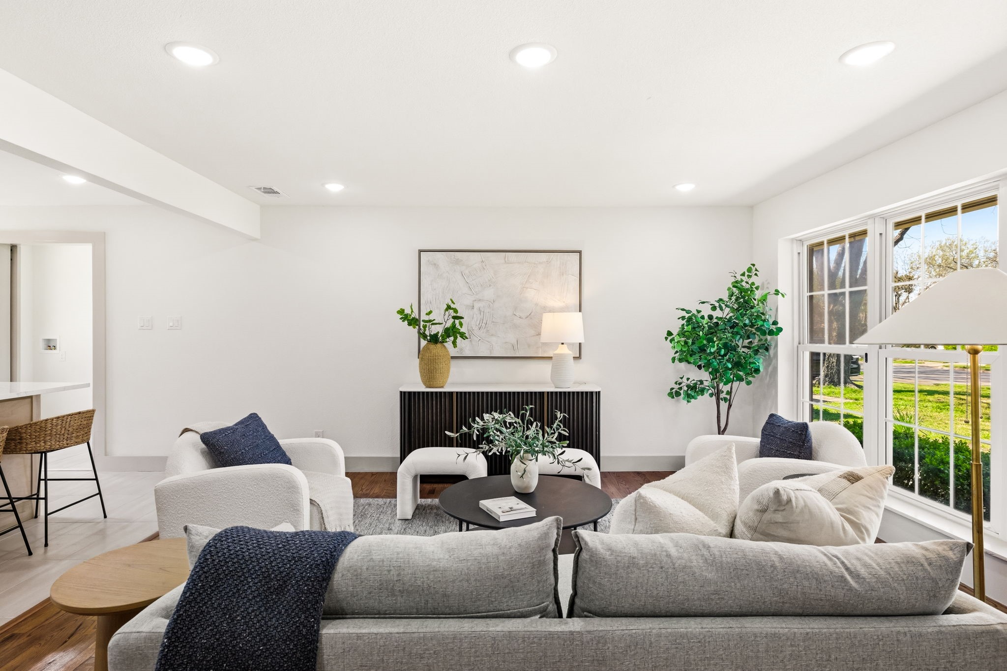 10060 San Lorenzo Drive