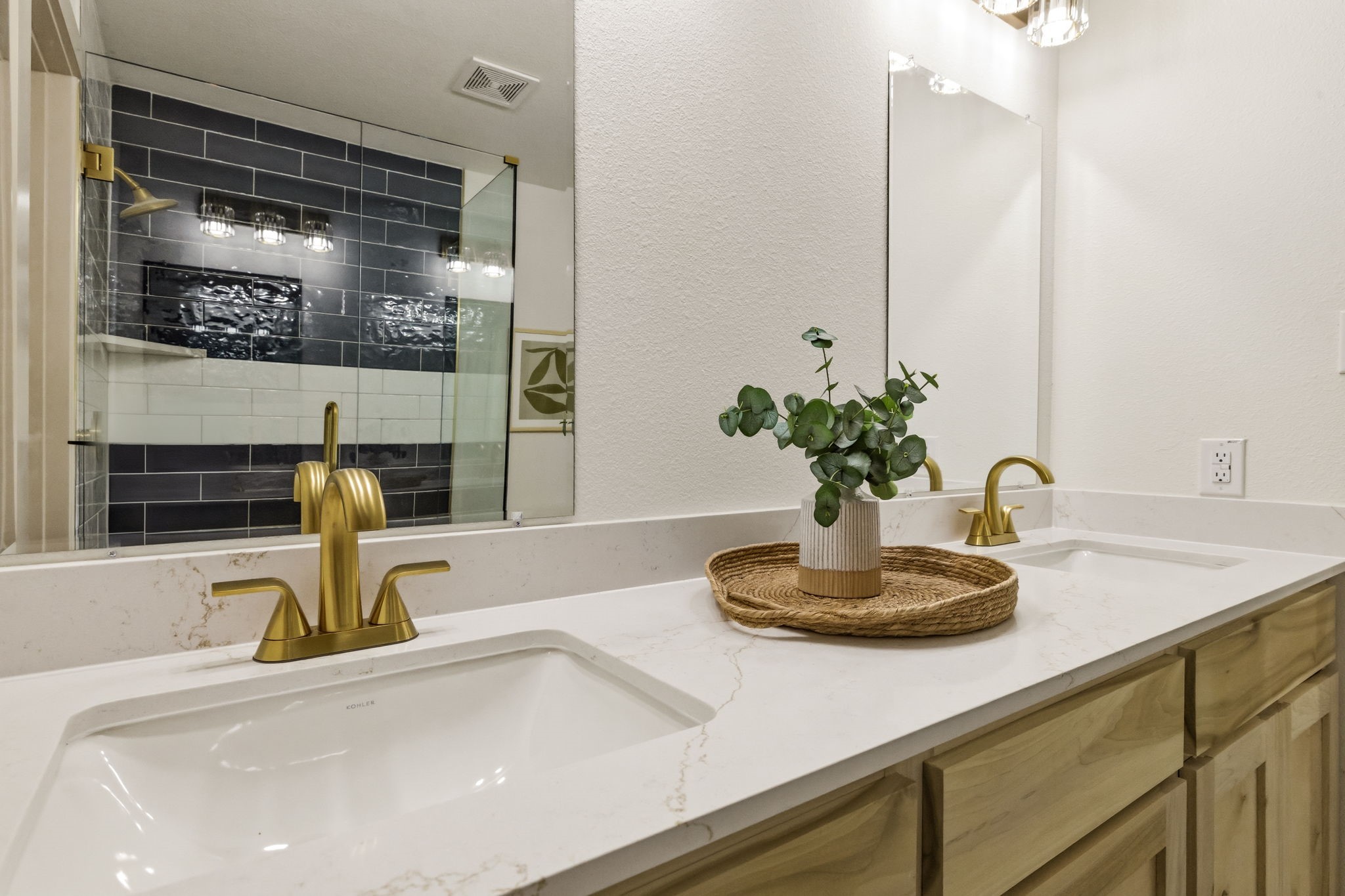 10060 San Lorenzo Drive