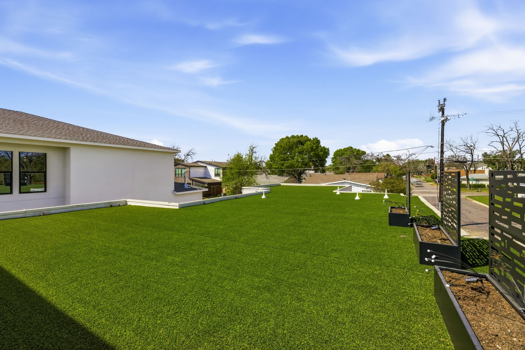 4823 Linnet Lane