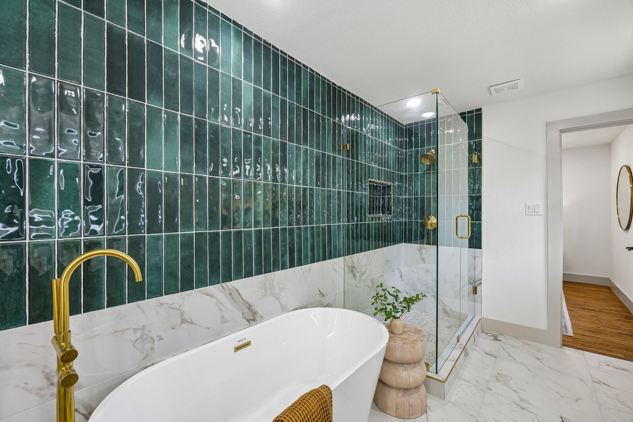 10060 San Lorenzo Drive