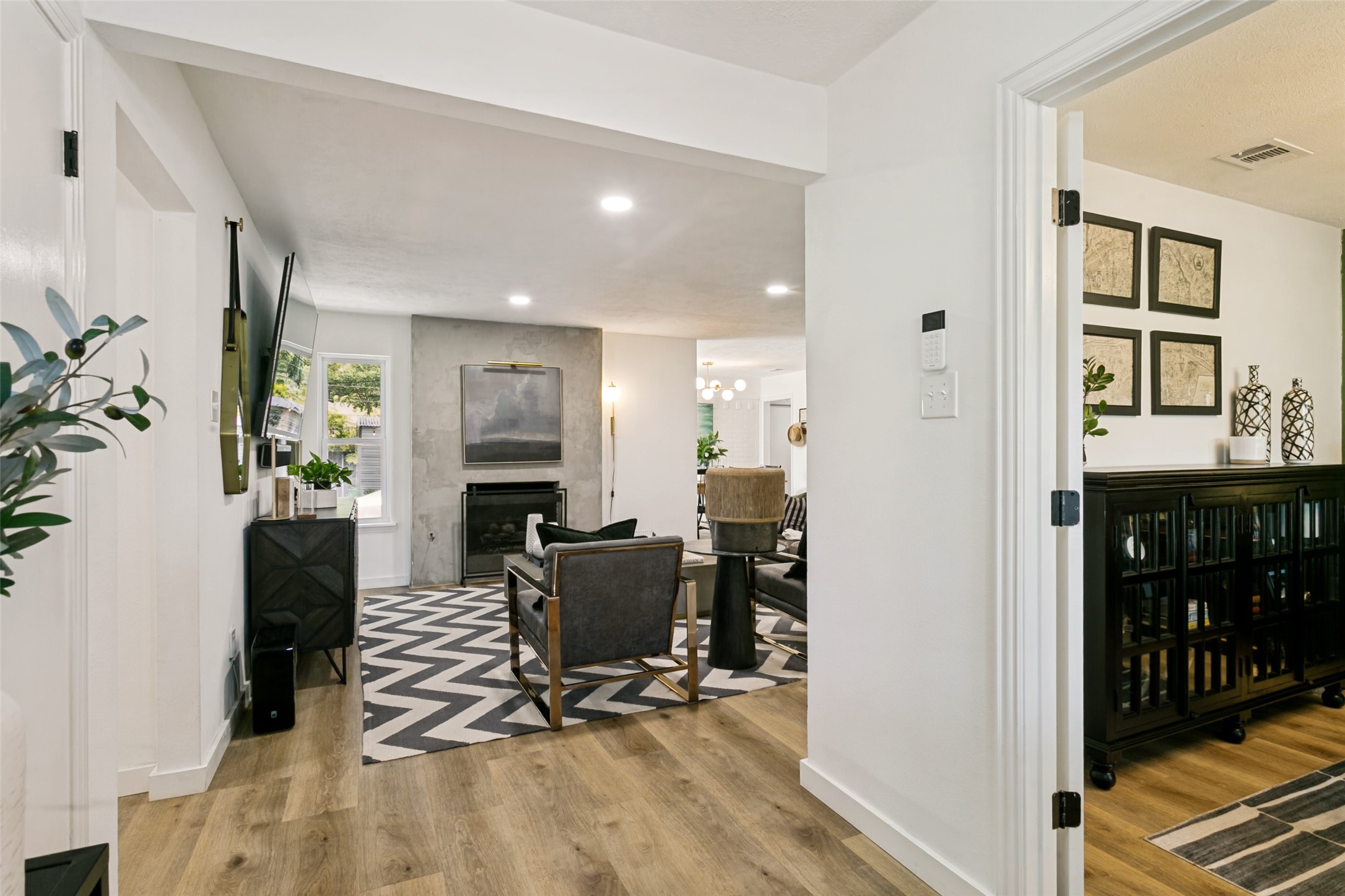 12420 Wood Manor Circle