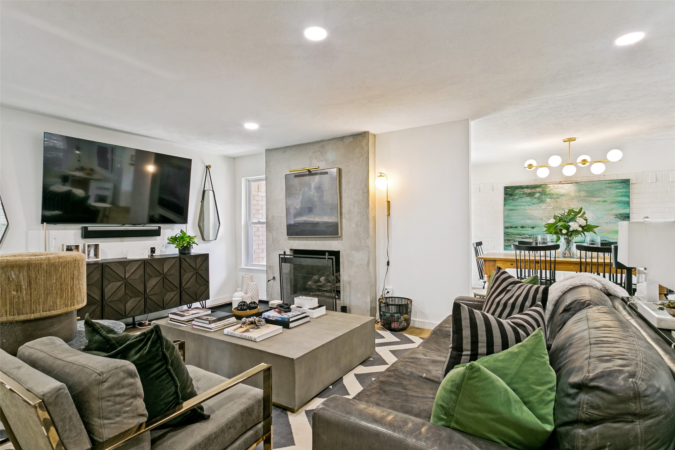 12420 Wood Manor Circle