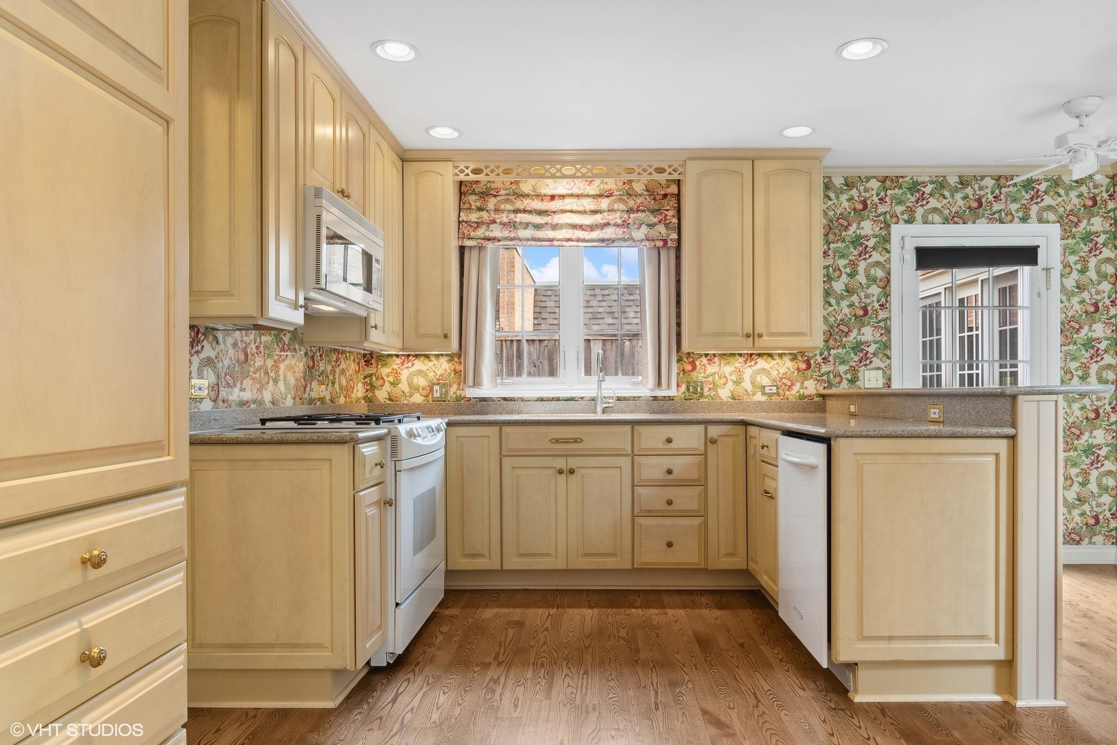 2021 PLYMOUTH Lane Unit: 2021