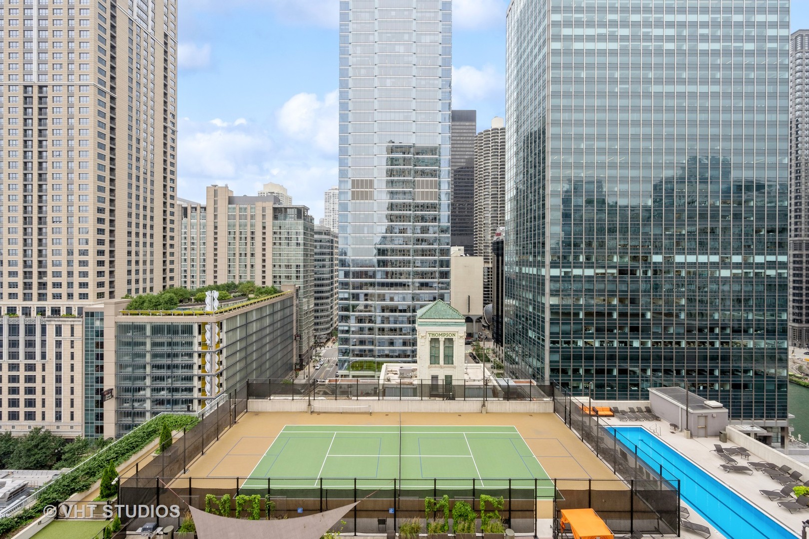 345 N LaSalle Boulevard Unit: 2003