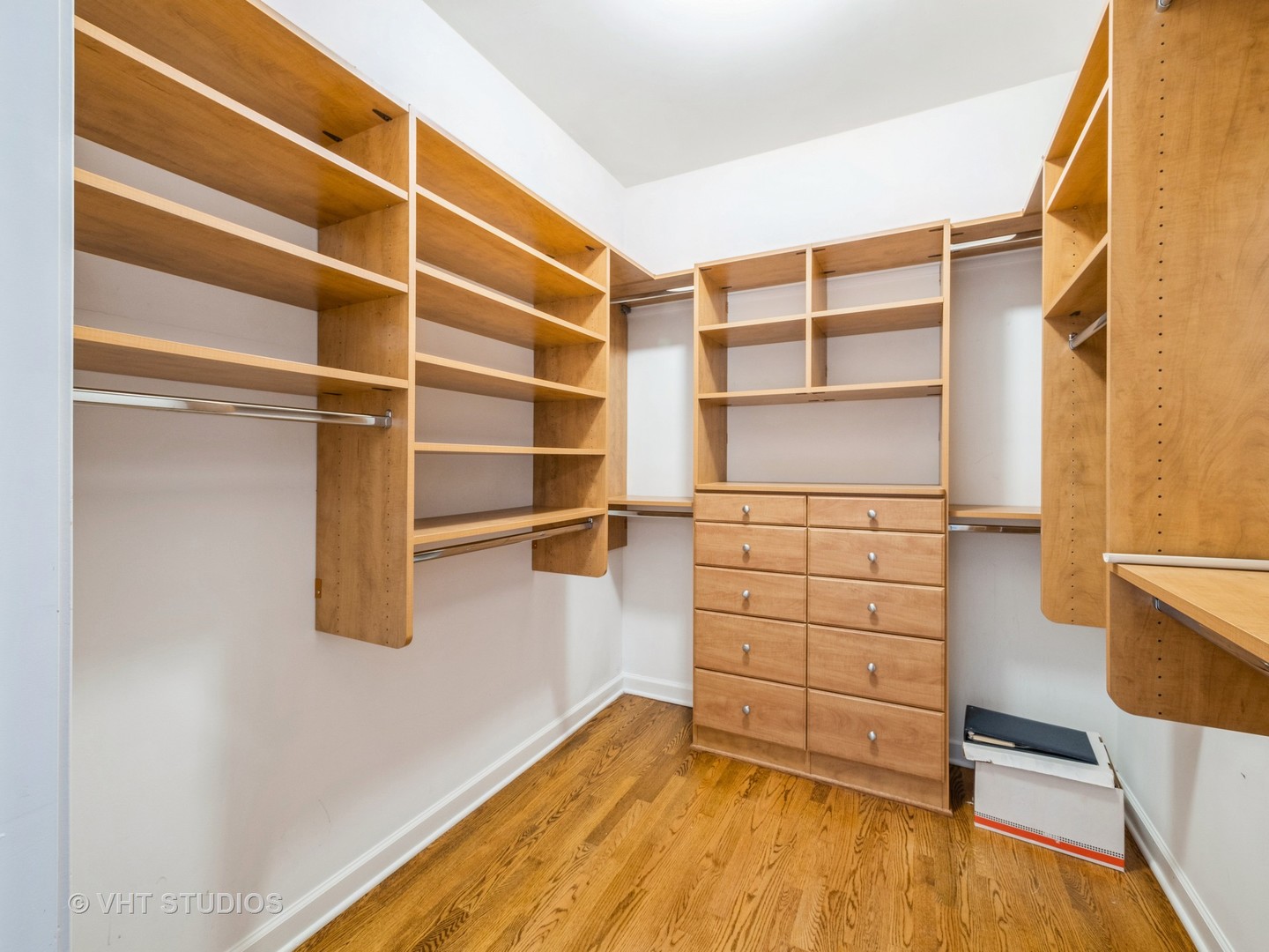 3344 N Kenmore Avenue Unit: 3