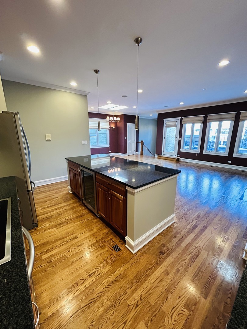 3344 N Kenmore Avenue Unit: 3
