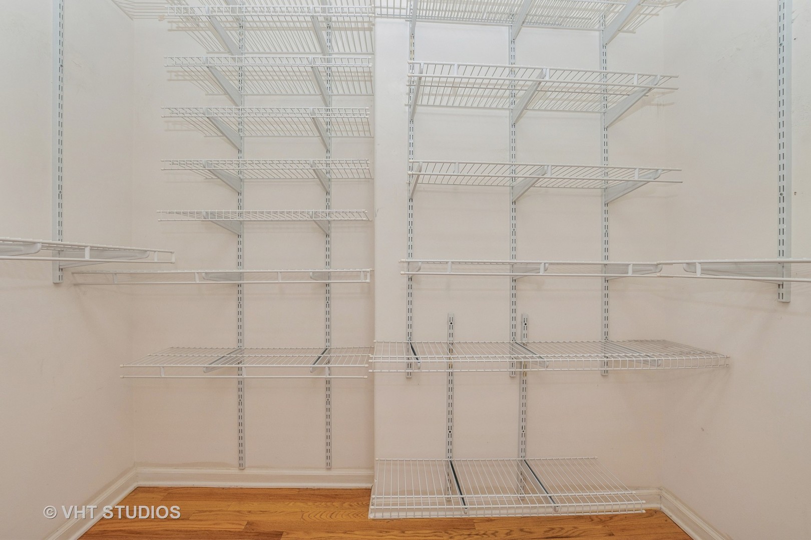 6953 Margaret Courtyard