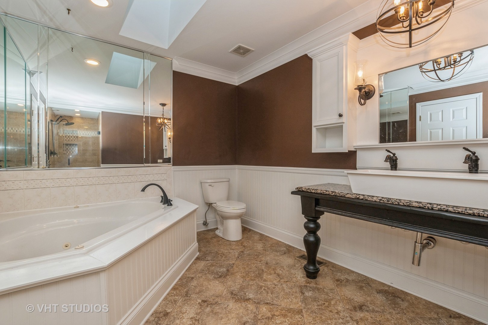 6953 Margaret Courtyard