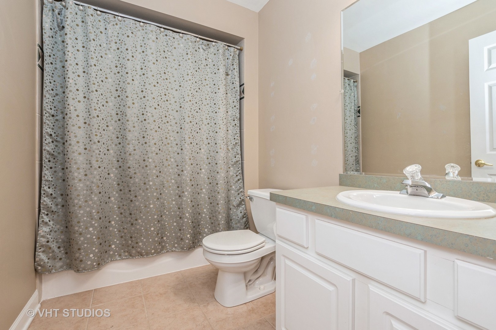 6953 Margaret Courtyard