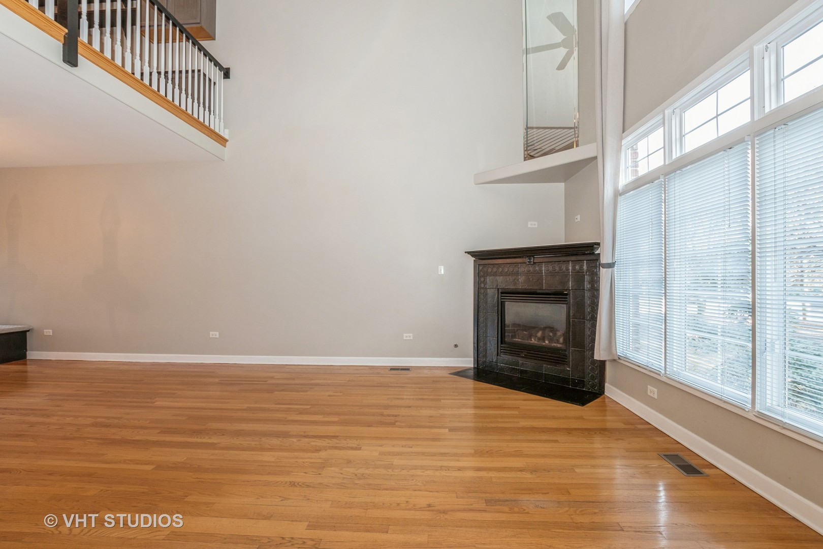 6953 Margaret Courtyard