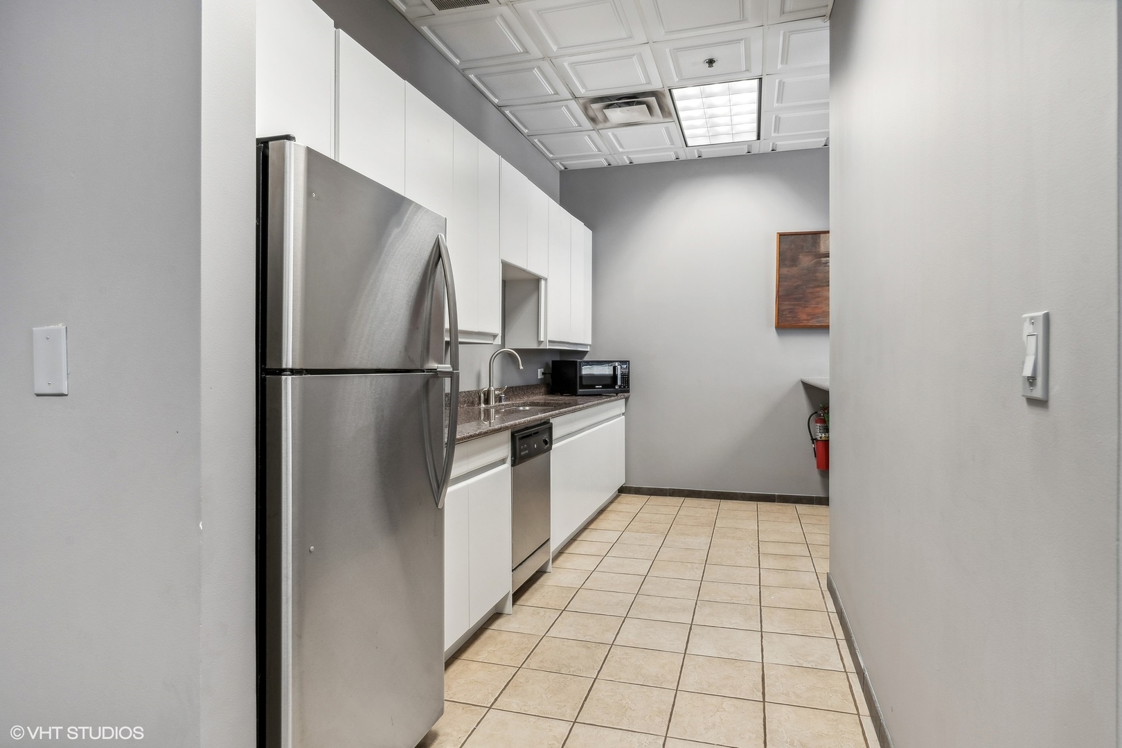 324 N Jefferson Street Unit: 207