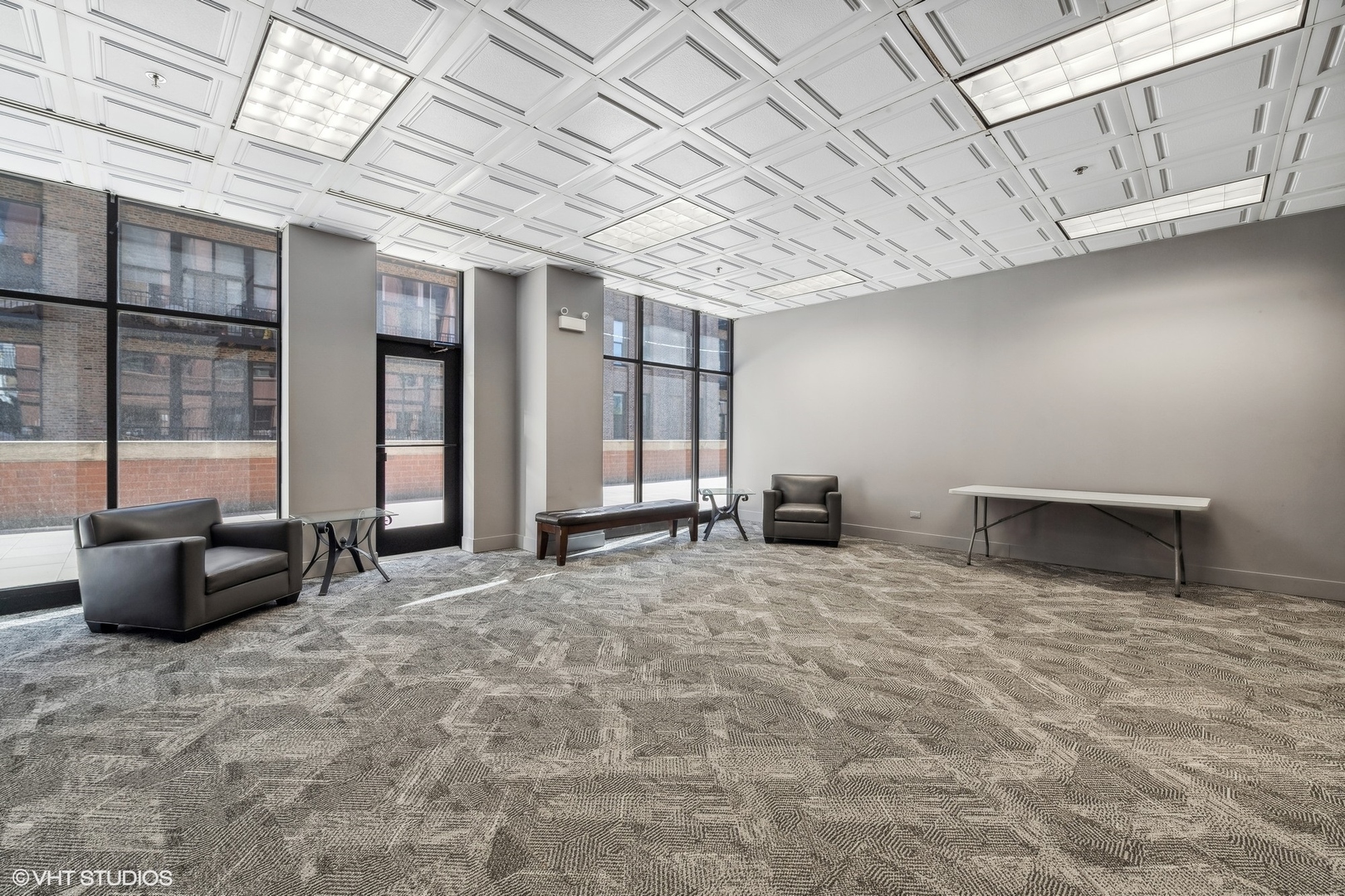 324 N Jefferson Street Unit: 207