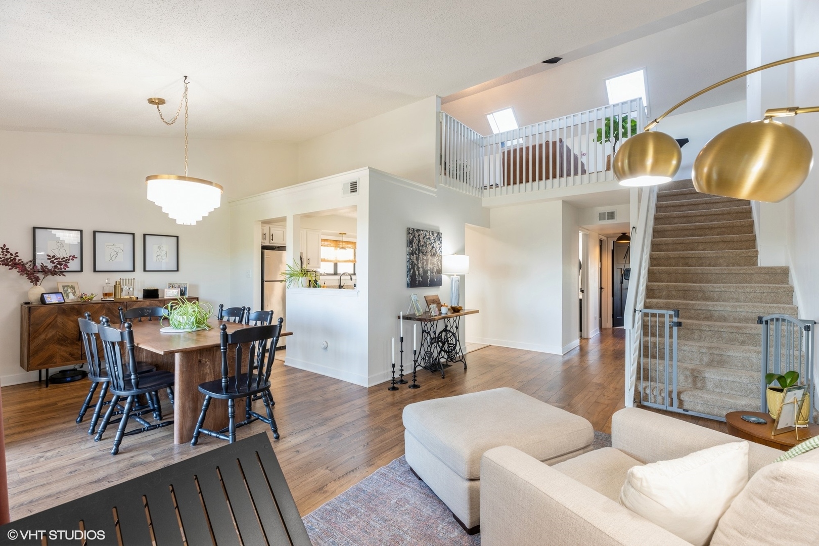 7920 Paxton Avenue Unit: 3E