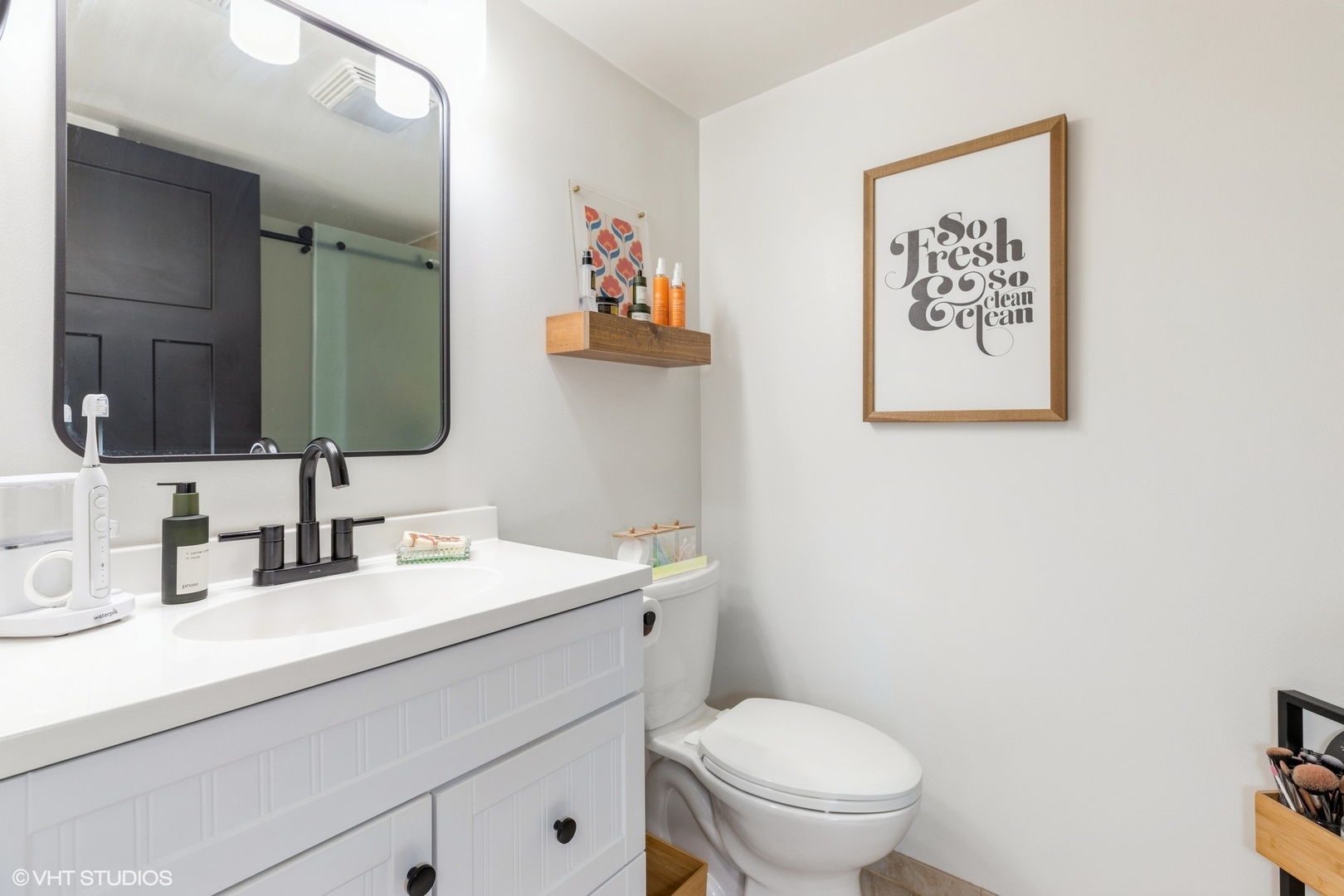 7920 Paxton Avenue Unit: 3E