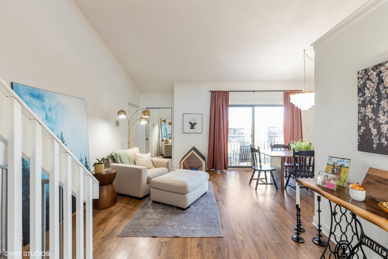 7920 Paxton Avenue Unit: 3E