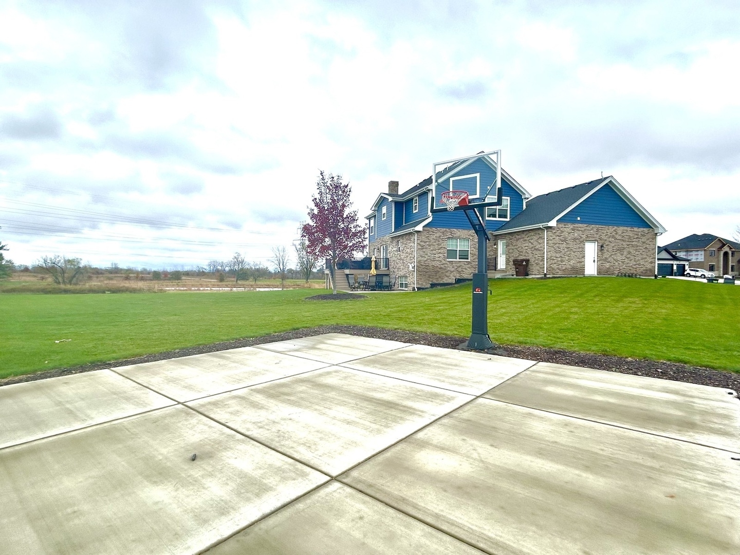 22960 Hankins Court
