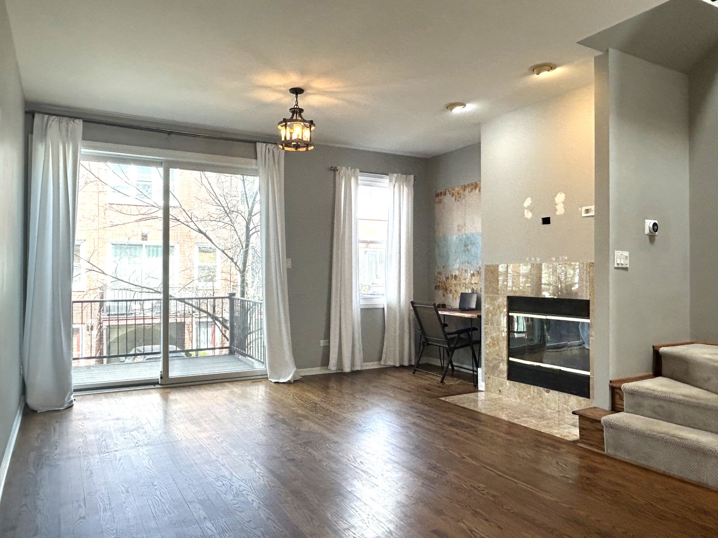 1775 W ALTGELD Street Unit: E
