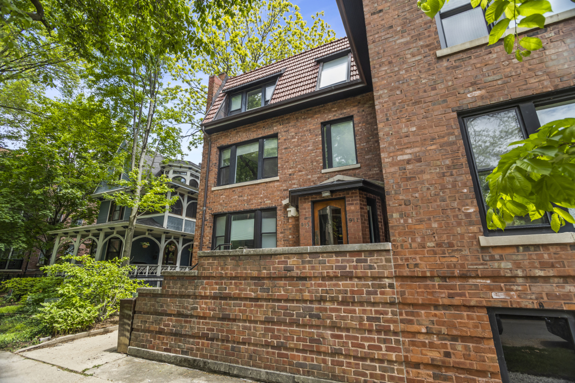 913 Michigan Avenue Unit: 3