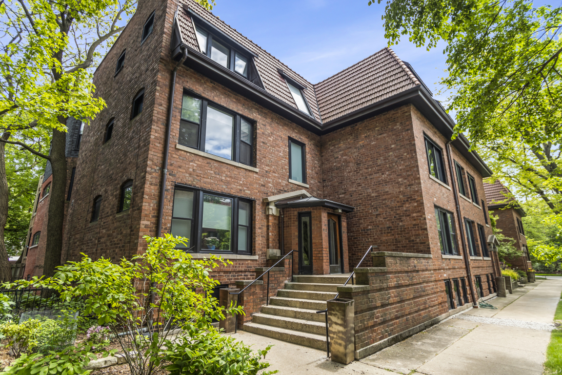 913 Michigan Avenue Unit: 3
