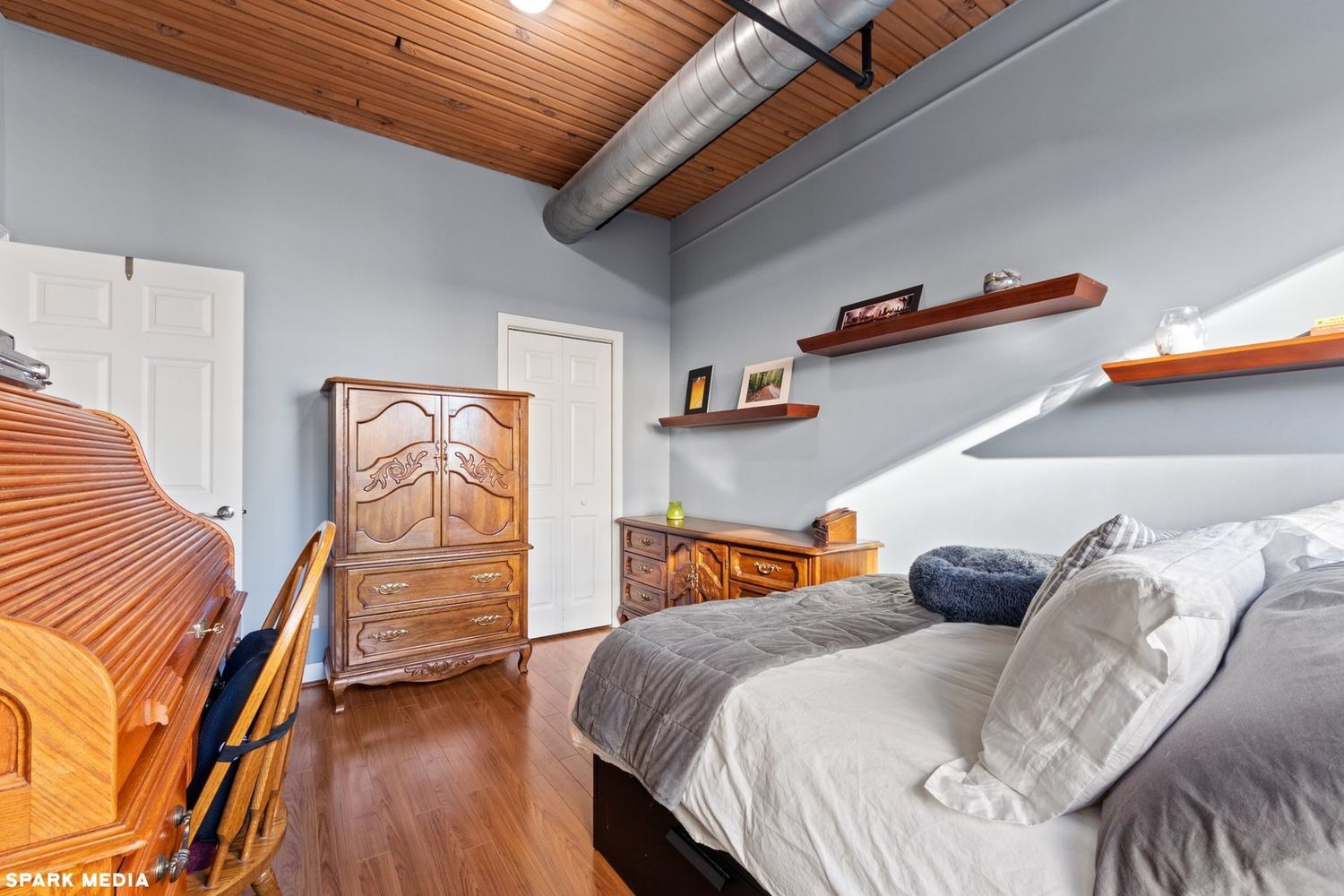 411 W Ontario Street Unit: 405